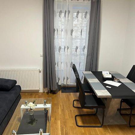 Paky Appartements 00322 Bruck an der Leitha Luaran gambar